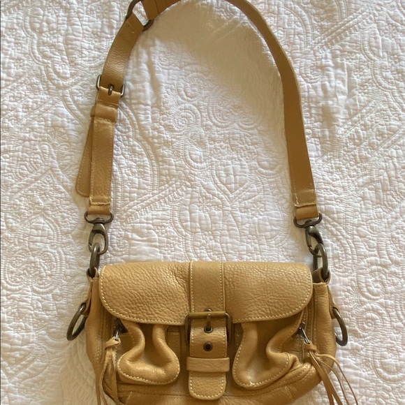 Roots Bags Nwot Roots Leather Bag Poshmark